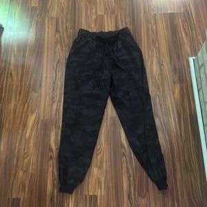 Lululemon stretch high rise jogger